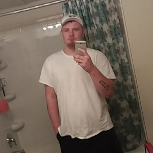 Meet your Posher, Justin